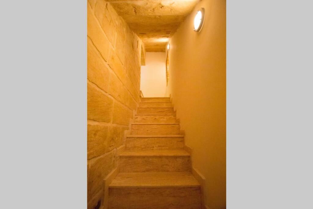 Valletta-Central Duplex Maisonette Dış mekan fotoğraf